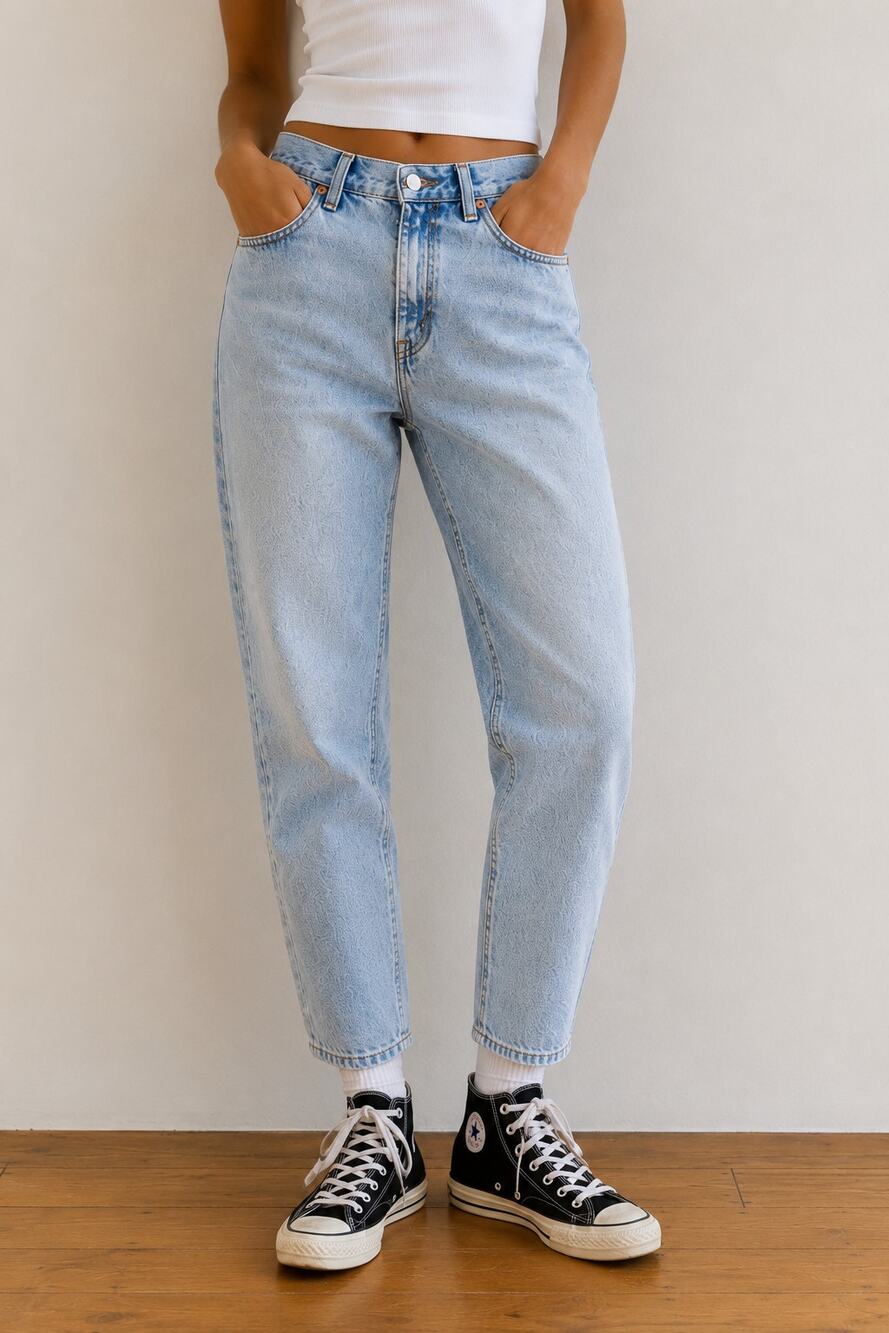 Vintage 90s Levi 550 Relaxed Fit Tapered Straight Leg Light Wash 26x30